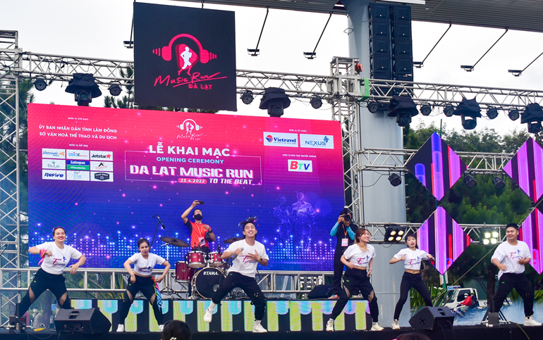 Sôi động Dalat Music Run 2022