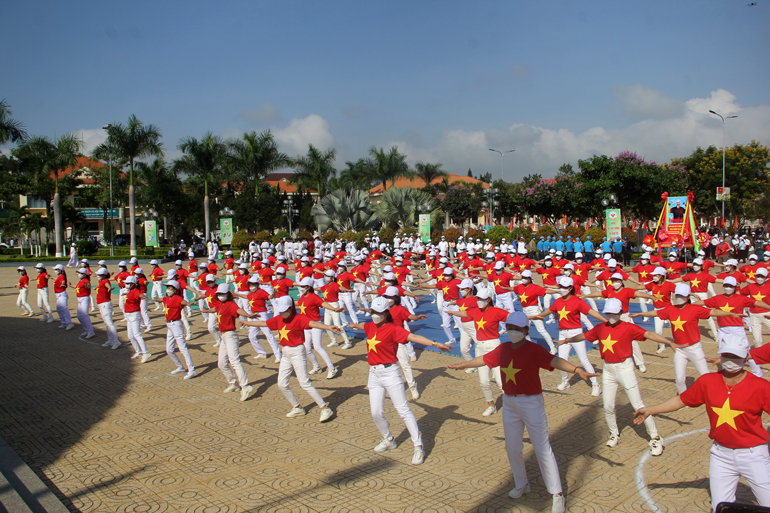 Đồng diễn tại Lễ khai mạc Đại hội