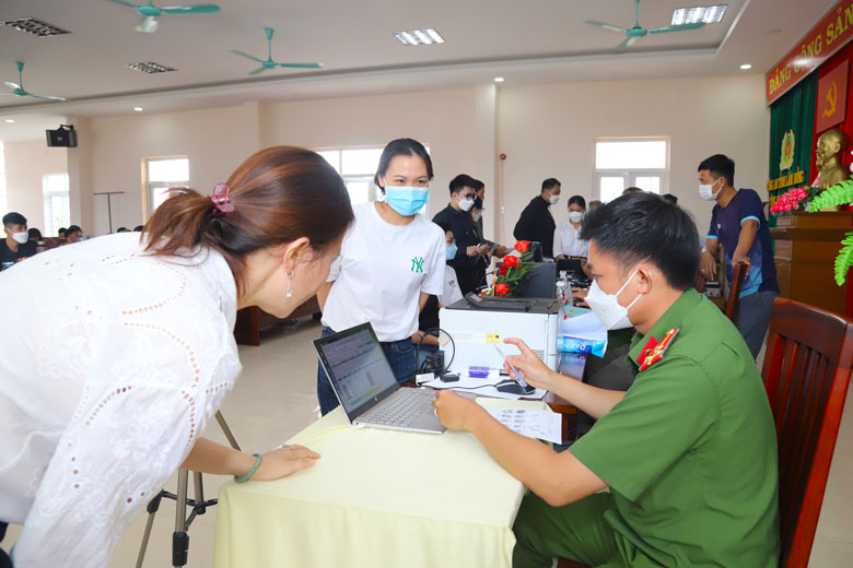 Làm căn cước công dân xuyên suốt những ngày nghỉ lễ