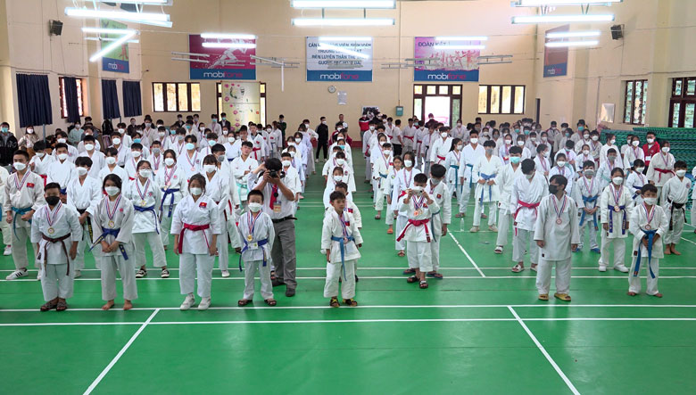 Hơn 200 VĐV là học sinh tham gia môn karate tại Đại hội TDTT ngành Giáo dục Lâm Đồng năm 2022