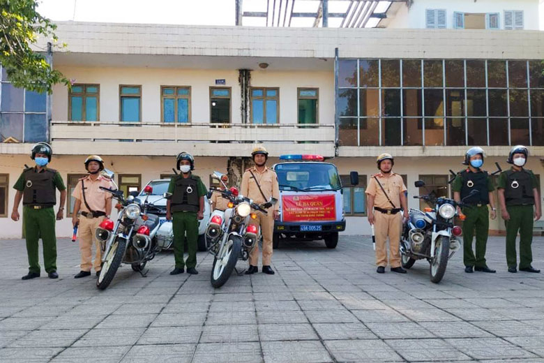 Công an huyện Cát Tiên ra quân tuần tra, xử lý các hành vi vi phạm trật tự, an toàn giao thông trên địa bàn huyện 
