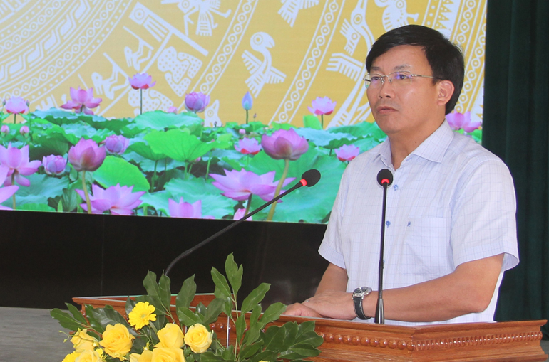 Bí thư Huyện ủy, Chủ tịch HĐND huyện Lâm Hà Hoàng Thanh Hải phát biểu bế mạc kỳ họp