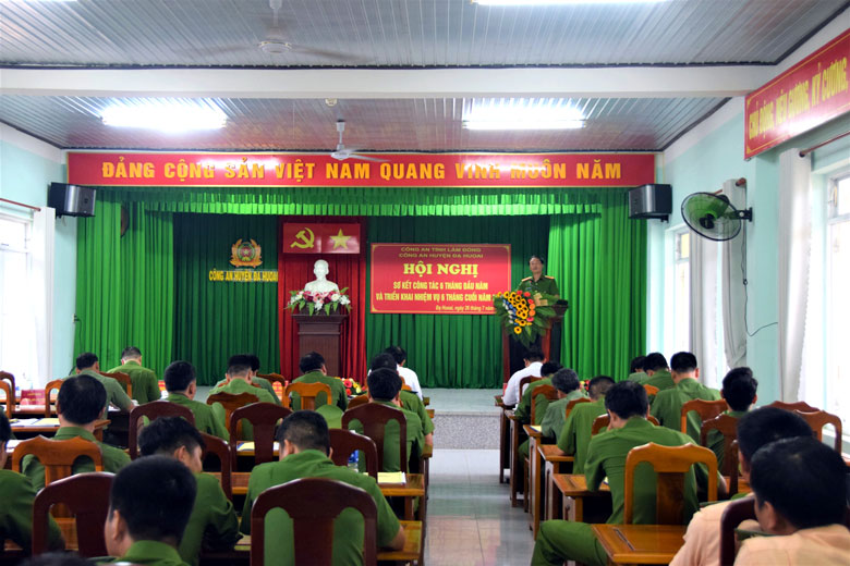 Công an huyện Đạ Huoai sơ kết công tác 6 tháng đầu năm và triển khai nhiệm vụ 6 tháng cuối năm
