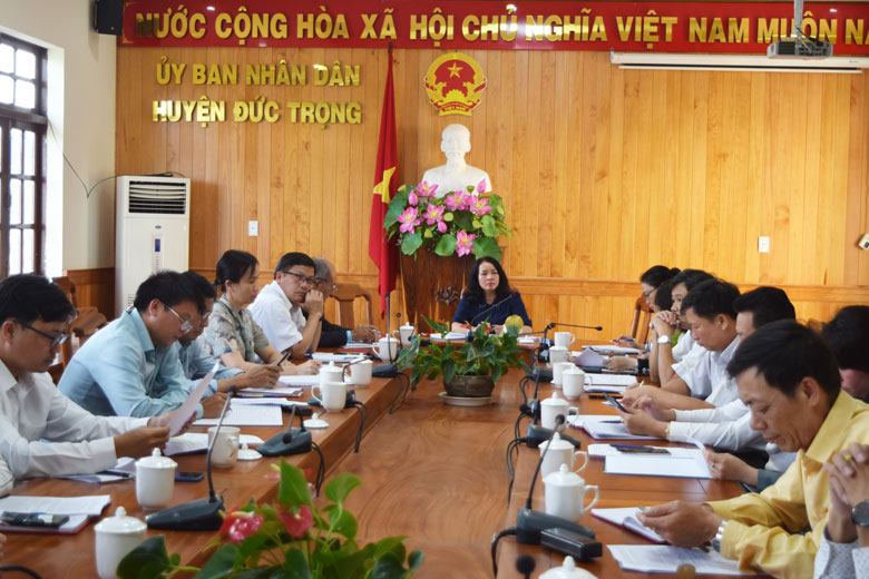 Đức Trọng: Bàn giải pháp phát triển đối tượng tham gia BHYT những tháng cuối năm 2022