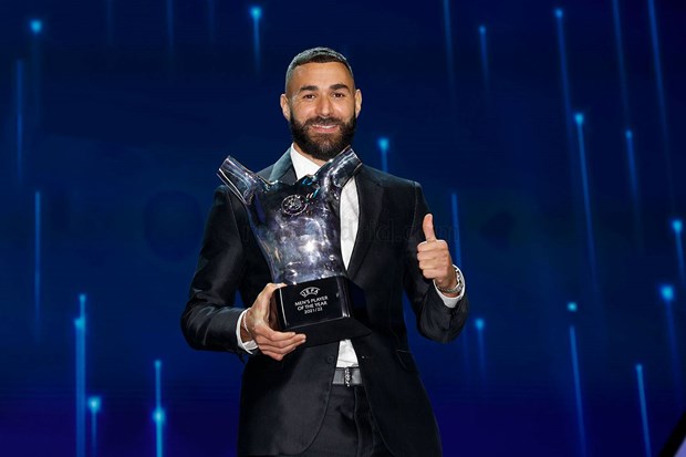 Karim Benzema giành danh hiệu Cầu thủ xuất sắc nhất năm của UEFA