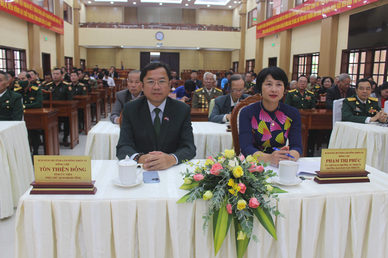 Gặp mặt học viên, sinh viên Lào, cựu quân tình nguyện Việt Nam tại Lào