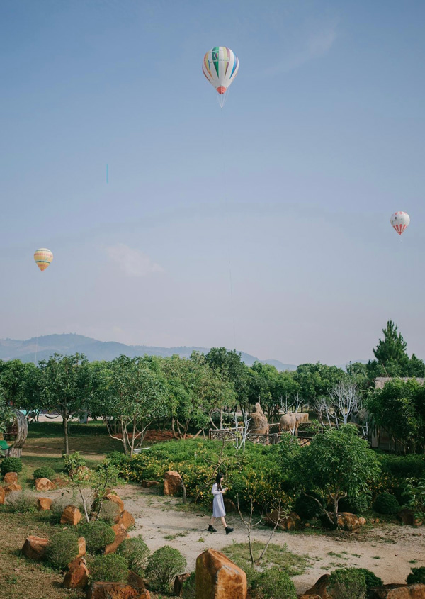 Khu vườn mô phỏng Khinh khí cầu tại Khu du lịch Thảo Nguyên Xanh đã từng thu hút đông đảo du khách check in khi đến Đà Lạt (Ảnh: Khu du lịch Thảo Nguyên Xanh)