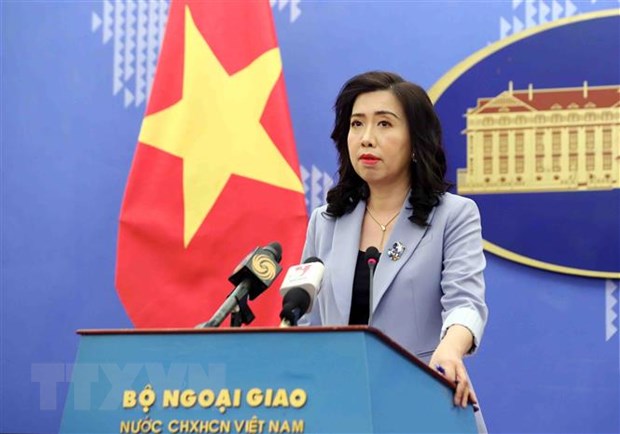 Người phát ngôn Bộ Ngoại giao Lê Thị Thu Hằng trả lời câu hỏi của phóng viên các cơ quan thông tấn, báo chí trong nước và quốc tế. 