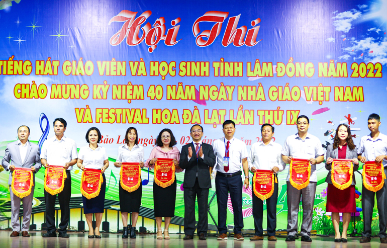 Hội thi Tiếng hát giáo viên, học sinh tỉnh Lâm Đồng khu vực phía Nam