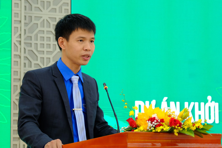 Anh Vũ Minh Thảo - Phó Trưởng ban Thanh niên Nông thôn Trung ương Đoàn phát biểu khai mạc vòng chung kết cuộc thi