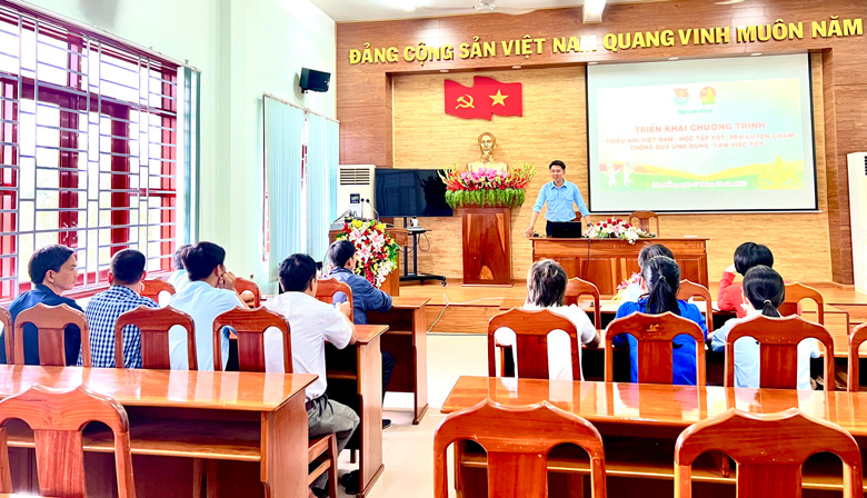 Hướng dẫn triển khai chương trình Thiếu nhi Việt Nam - Học tập tốt, rèn luyện chăm