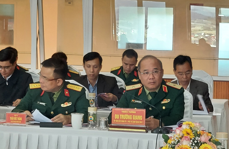 Thiếu tướng Du Trường Giang - Ủy viên Ban Thường vụ Đảng ủy, Phó Tư lệnh Quân khu 7 tham dự Hội nghị