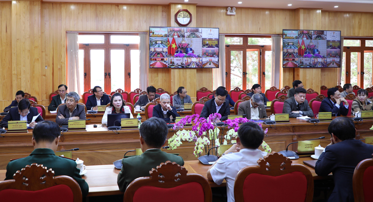 Các đại biểu tham dự hội nghị tại đầu cầu Lâm Đồng